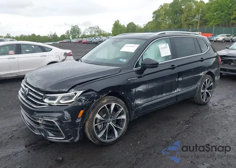 2024 Volkswagen Tiguan 2.0T Sel R-Line из США, поврежденный, VIN 3VV4B7AX1RM196915